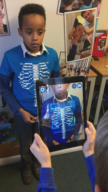 Virtuali-Tee: The AR T-Shirt That Brings Science to Life!